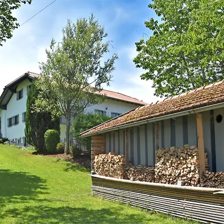 Beautiful In The Bavarian Forest With Balcony And Whirlpool Tub 瓦尔德基兴